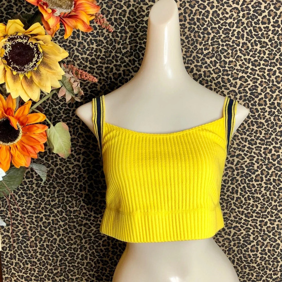 🦋B2G1🦋AMERICAN APPAREL Yellow Ribbed Crop Top XL - Picture 2 of 7